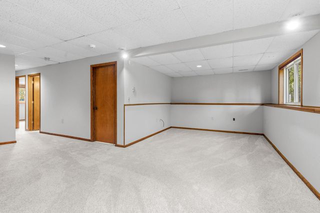 3001 Payne Avenue, Little Canada, MN 55117
