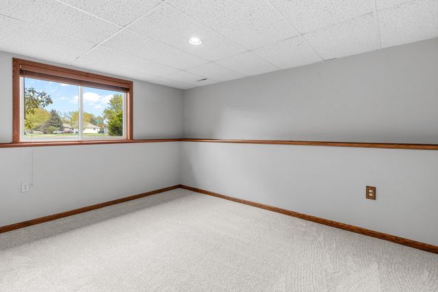 3001 Payne Avenue, Little Canada, MN 55117