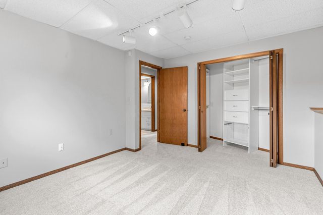 3001 Payne Avenue, Little Canada, MN 55117