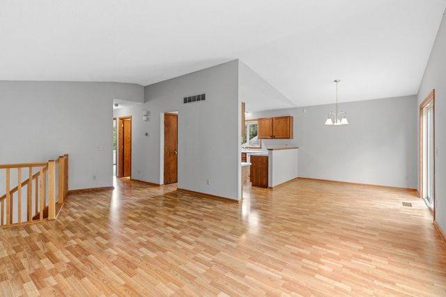 3001 Payne Avenue, Little Canada, MN 55117
