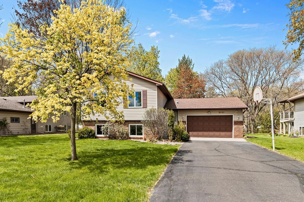 3001 Payne Avenue, Little Canada, MN 55117