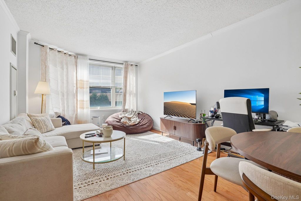 300 Mamaroneck Avenue 421, White Plains, NY 10605 — photo 2