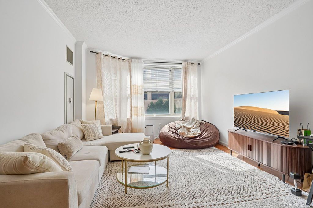 300 Mamaroneck Avenue 421, White Plains, NY 10605 — photo 5