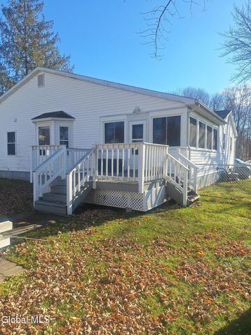 36 Bloomingdale Avenue, East Greenbush, NY 12061