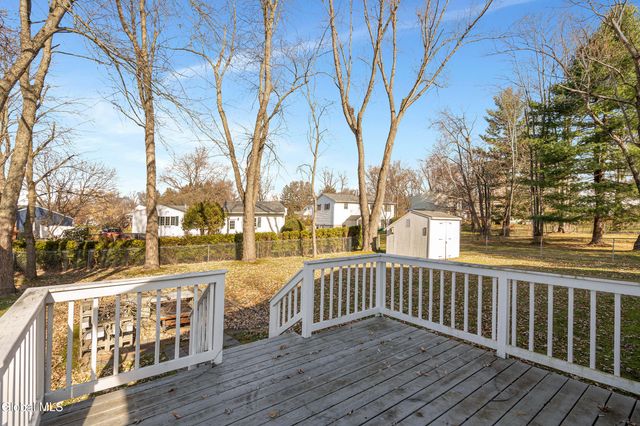 36 Bloomingdale Avenue, East Greenbush, NY 12061