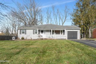 36 Bloomingdale Avenue, East Greenbush, NY 12061
