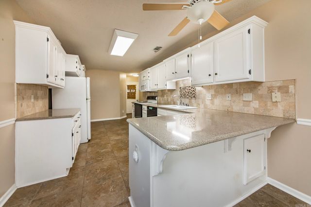 5085 Willow Glen Circle, Sherwood, AR 72120