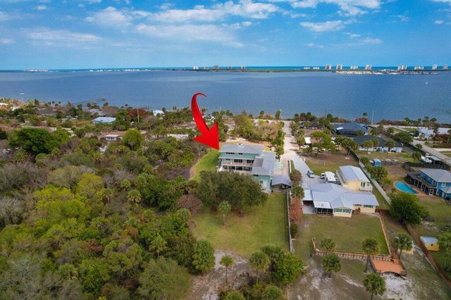 3712 E Mockingbird Hill, Jensen Beach, FL 34957