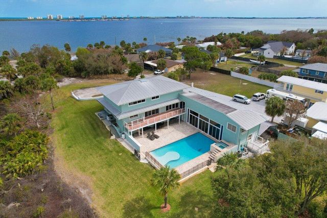 3712 E Mockingbird Hill, Jensen Beach, FL 34957