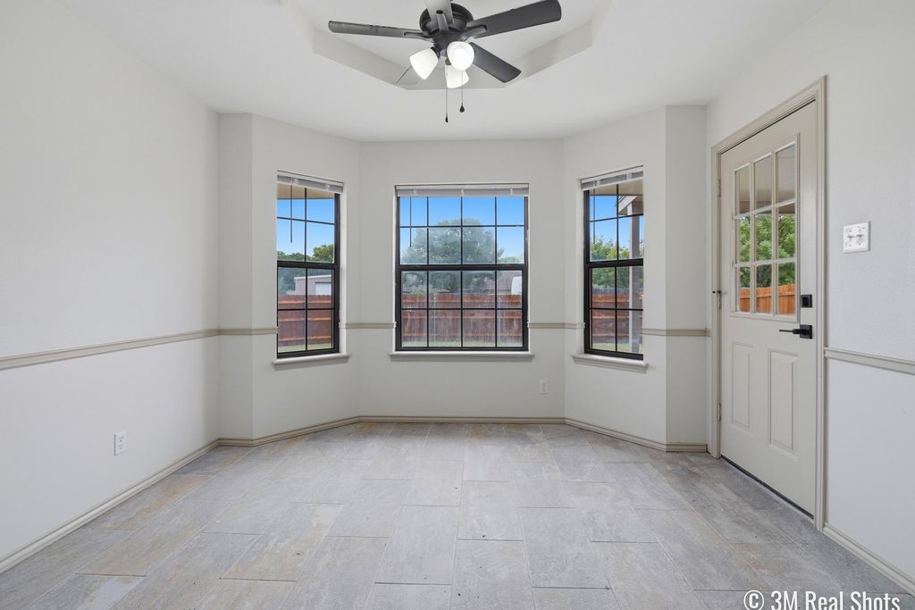 Image 10 of property listing at 5854 Hickorywood Drive, San Angelo, TX 76904