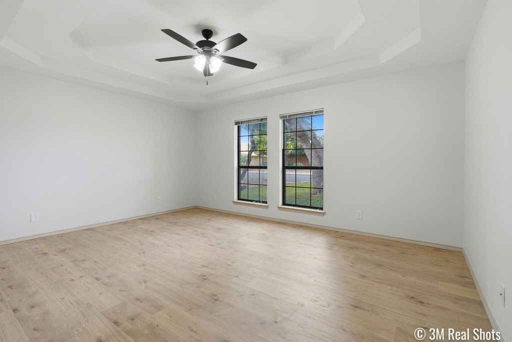 Image 11 of property listing at 5854 Hickorywood Drive, San Angelo, TX 76904