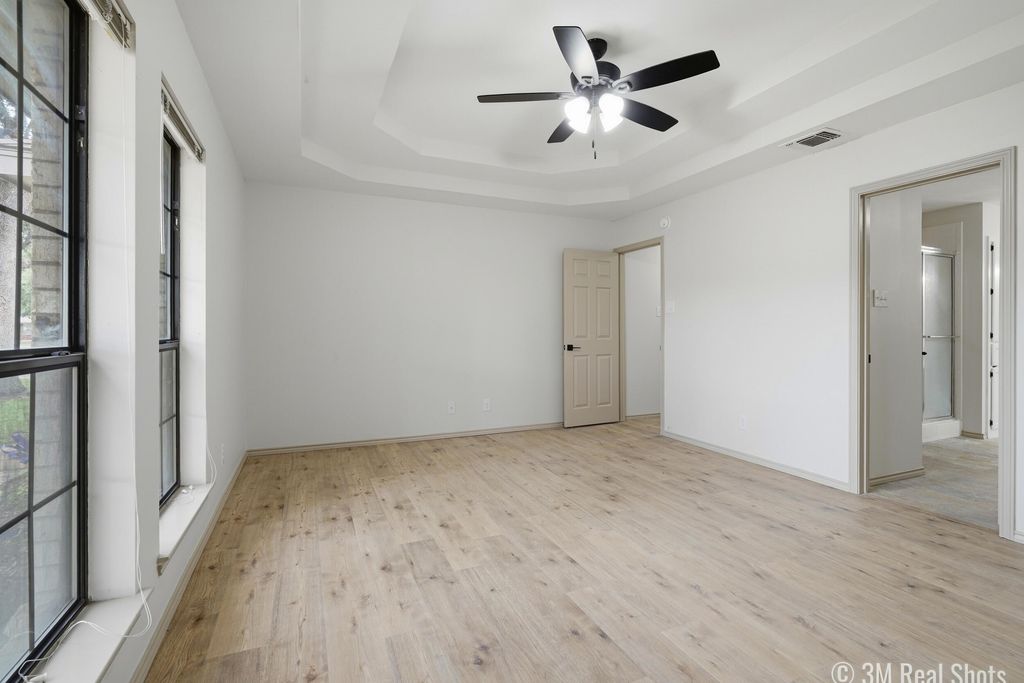 Image 12 of property listing at 5854 Hickorywood Drive, San Angelo, TX 76904