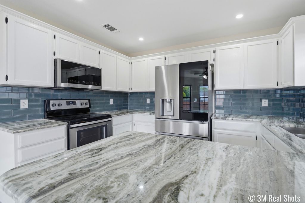 Image 7 of property listing at 5854 Hickorywood Drive, San Angelo, TX 76904