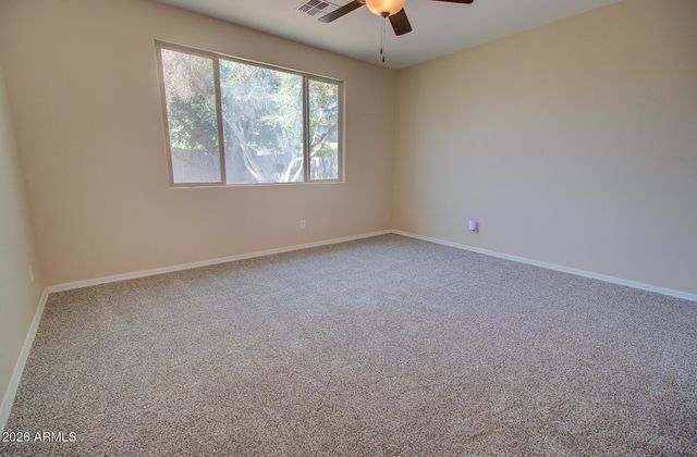 193 W LEATHERWOOD Avenue, San Tan Valley, AZ 85140