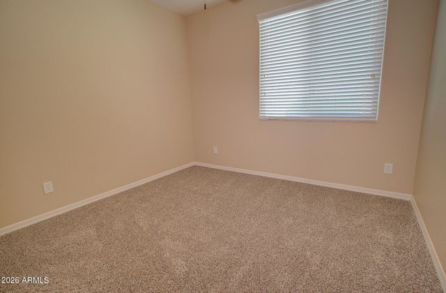 193 W LEATHERWOOD Avenue, San Tan Valley, AZ 85140