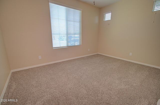 193 W LEATHERWOOD Avenue, San Tan Valley, AZ 85140