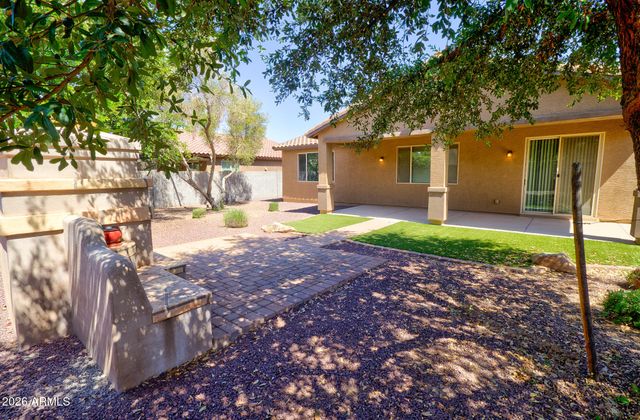 193 W LEATHERWOOD Avenue, San Tan Valley, AZ 85140