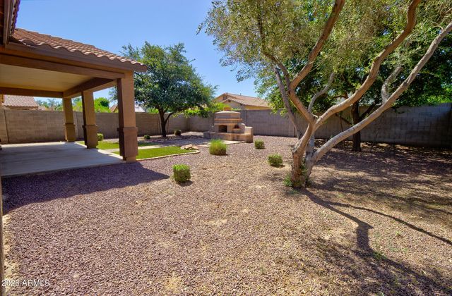 193 W LEATHERWOOD Avenue, San Tan Valley, AZ 85140