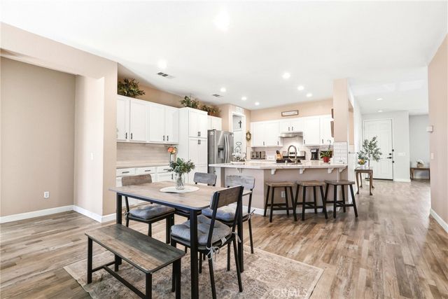 13150 La Jolla, Hesperia, CA 92344