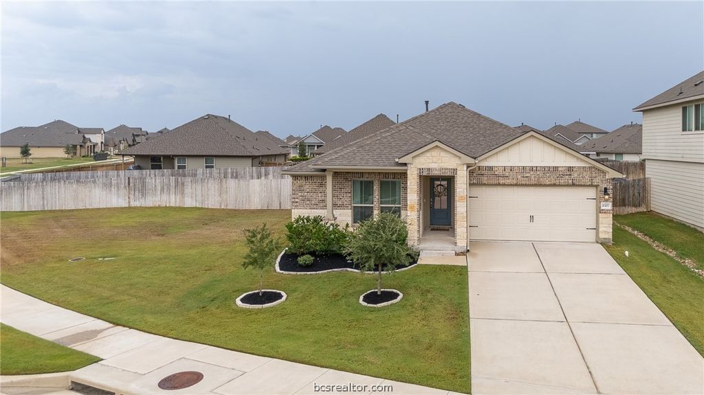 6307 Darlington Avenue, College Station, TX 77845 — exterior