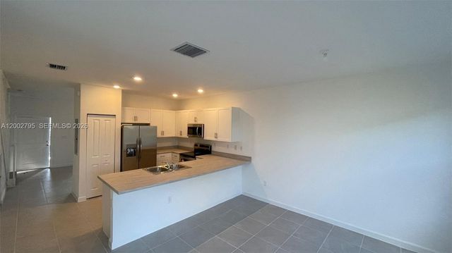 1844 SE 27th Rd, Homestead, FL 33035