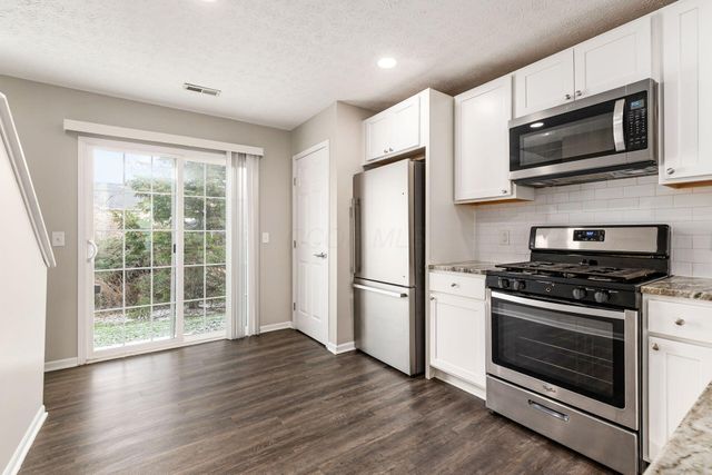 6018 Brice Park Drive, 17C, Canal Winchester, OH 43110