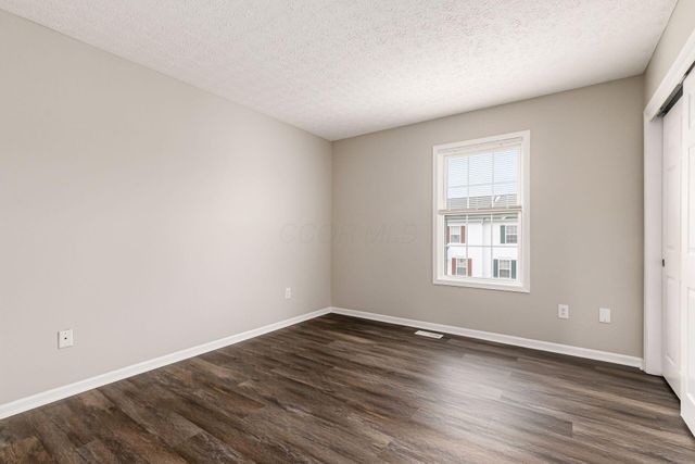 6018 Brice Park Drive, 17C, Canal Winchester, OH 43110