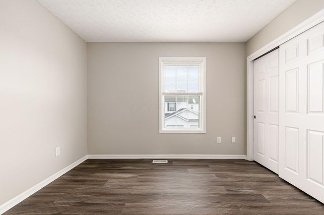 6018 Brice Park Drive, 17C, Canal Winchester, OH 43110