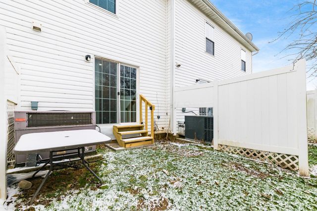 6018 Brice Park Drive, 17C, Canal Winchester, OH 43110