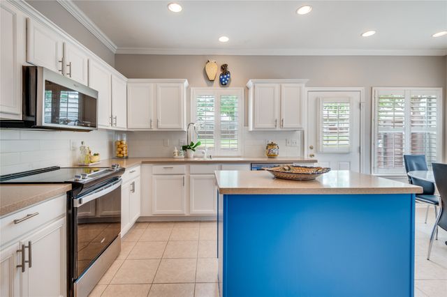 9908 Rockwall Road, Plano, TX 75025