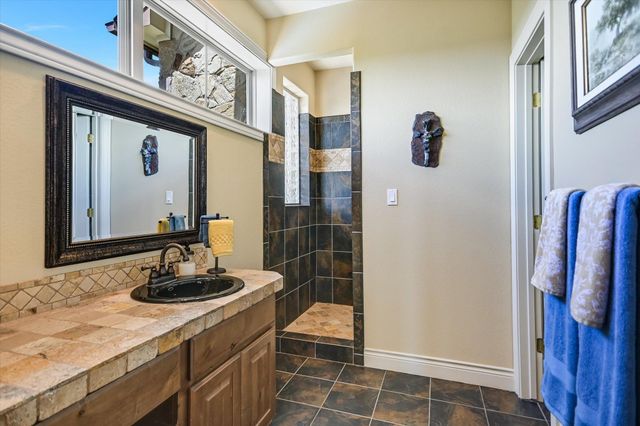 15936 Booth CIR, Volente, TX 78641