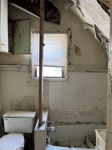 409 N 3rd Avenue, Marshalltown, IA 50158