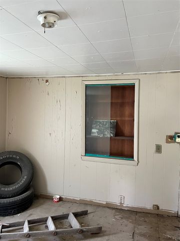 409 N 3rd Avenue, Marshalltown, IA 50158