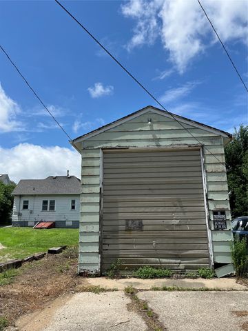 409 N 3rd Avenue, Marshalltown, IA 50158