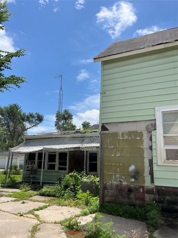 409 N 3rd Avenue, Marshalltown, IA 50158