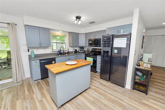 2937 DELROSE DRIVE N, Lakeland, FL 33805