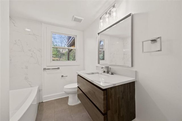 3928 Northlake Creek Drive, Tucker, GA 30084