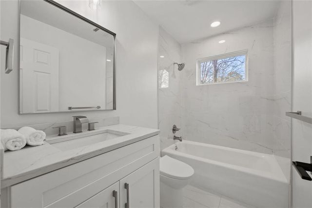 3928 Northlake Creek Drive, Tucker, GA 30084