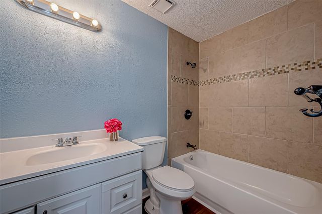 14018 Blue Falls Drive, Sugar Land, TX 77498