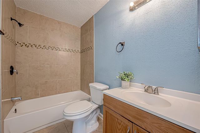 14018 Blue Falls Drive, Sugar Land, TX 77498