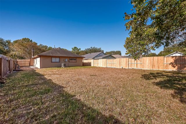 14018 Blue Falls Drive, Sugar Land, TX 77498