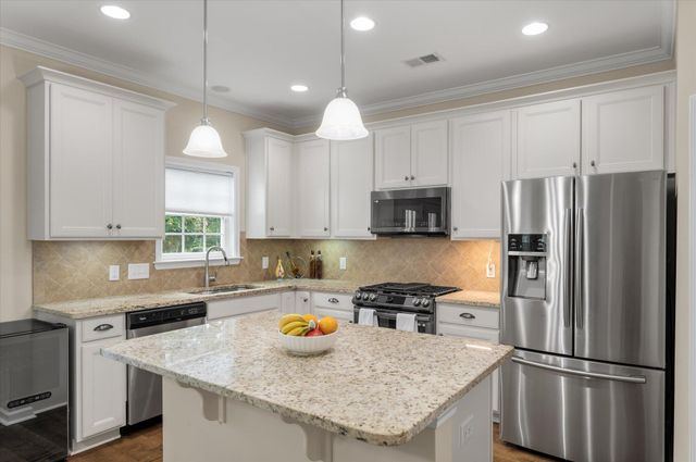 527 Nelliefield Trail, Wando, SC 29492