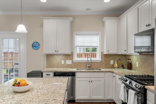 527 Nelliefield Trail, Wando, SC 29492