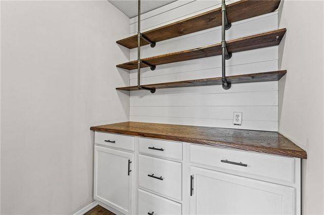 16414 Hight Avenue, Belton, MO 64012