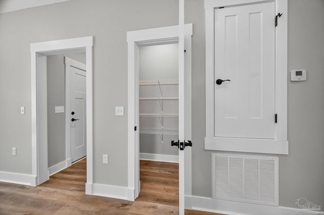 3011 N 15th Ave, Milton, FL 32583