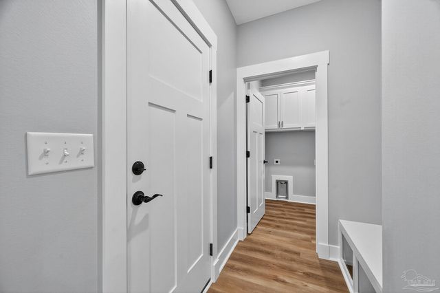 3011 N 15th Ave, Milton, FL 32583