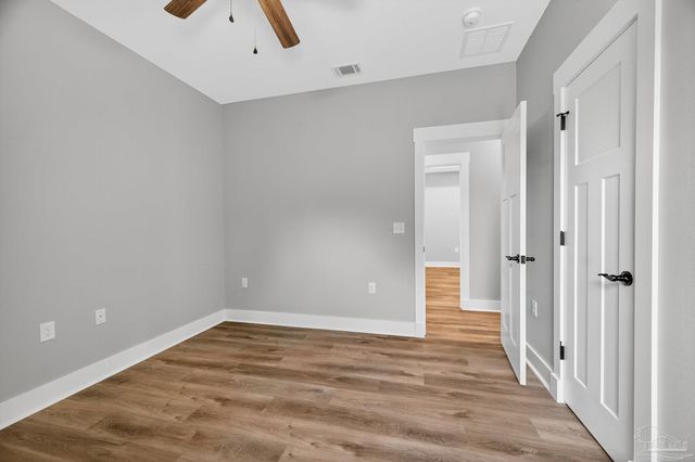 3011 N 15th Ave, Milton, FL 32583