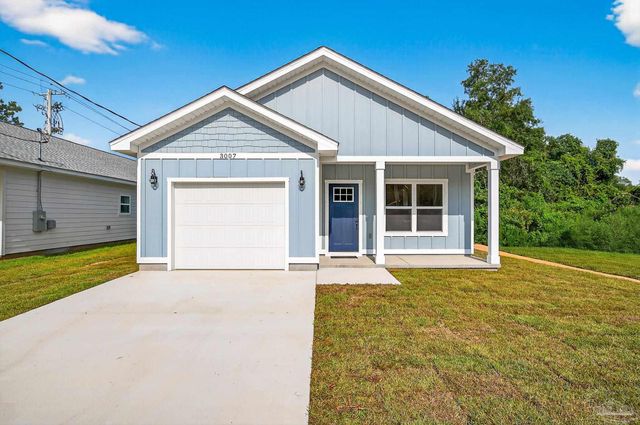 3011 N 15th Ave, Milton, FL 32583