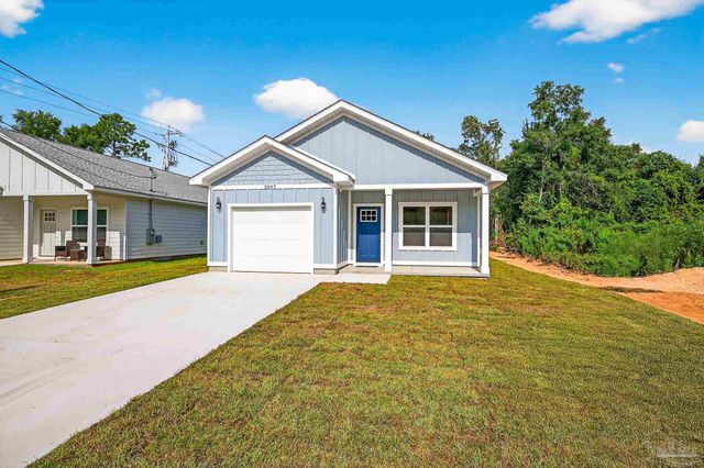 3011 N 15th Ave, Milton, FL 32583