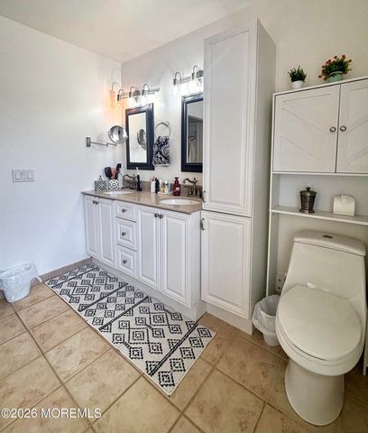845 Woodbury Drive, Jackson, NJ 08527